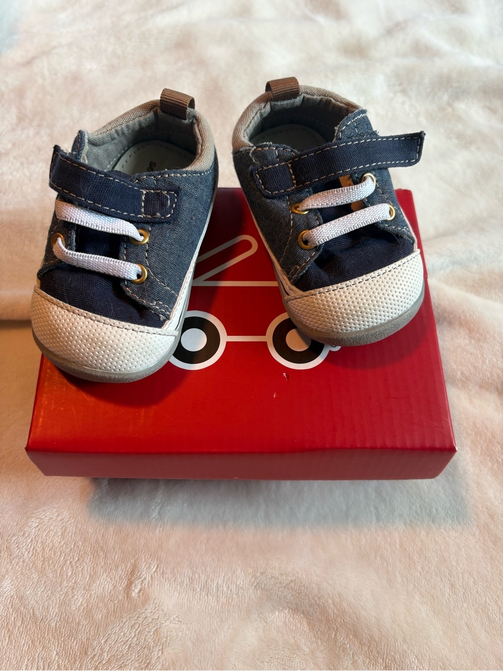 NIB See Kai Run Navy & White Canvas Baby Walker Sneakers